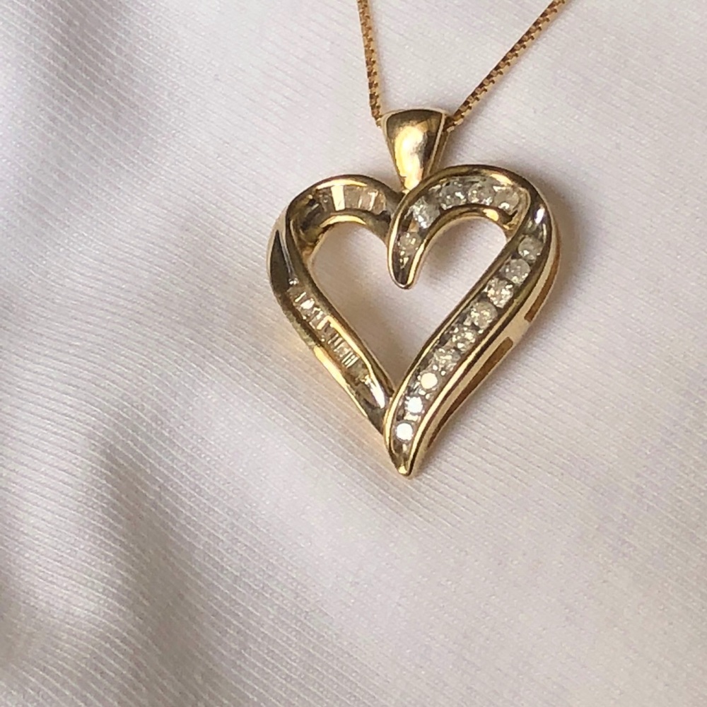 Diamond gold pendent and chain for $299 only